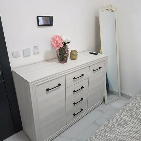 アパート Eurotest *