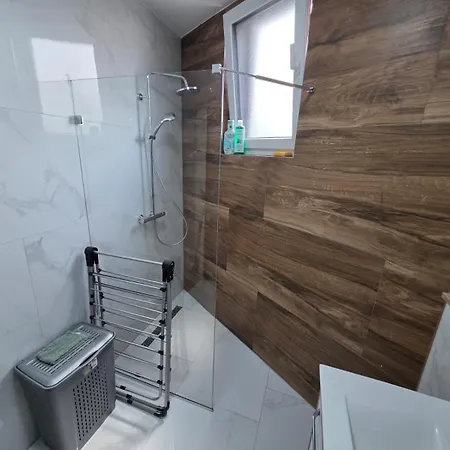 Eurotest アパート