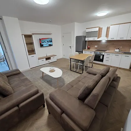 アパート Eurotest *